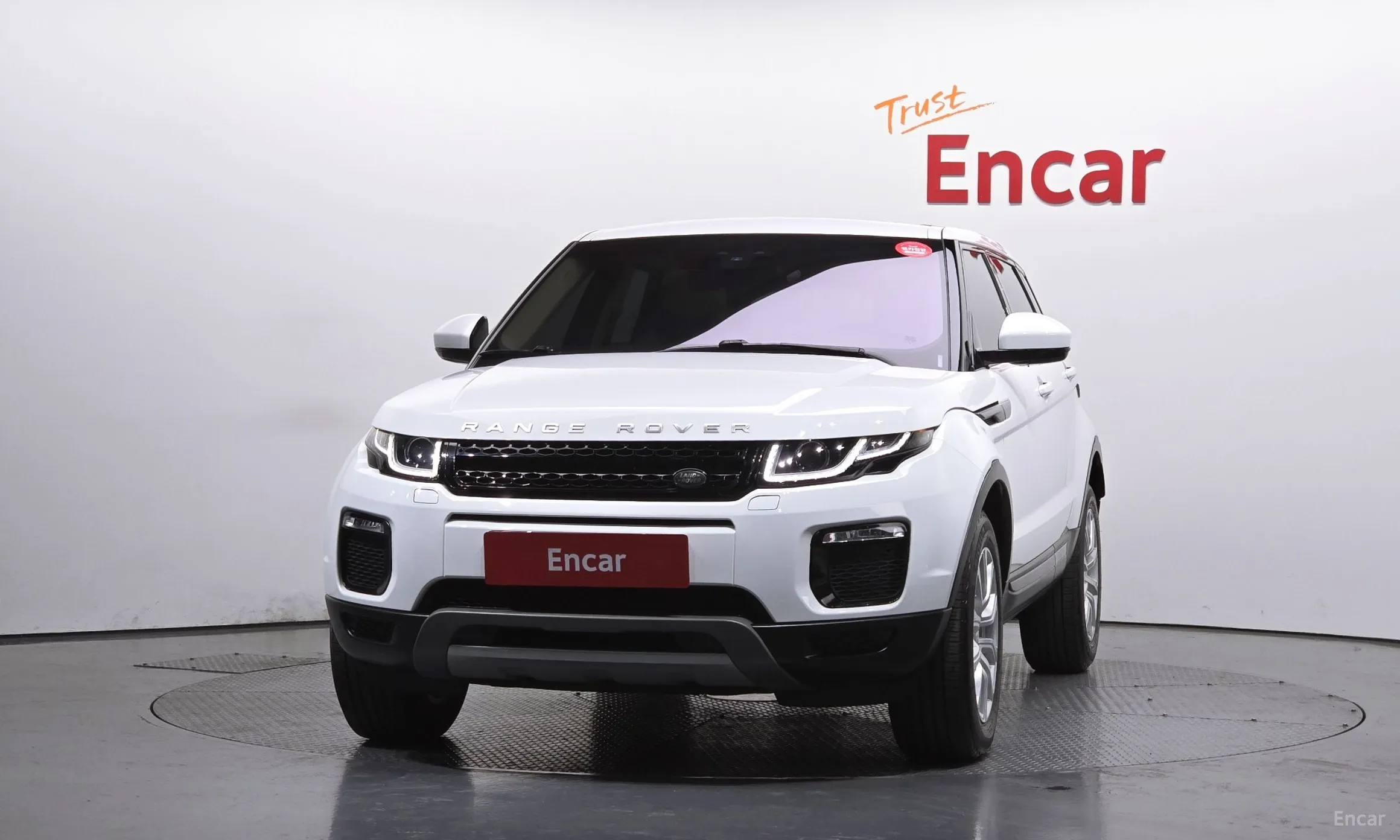 Land Rover Range Rover Evoque превью 3