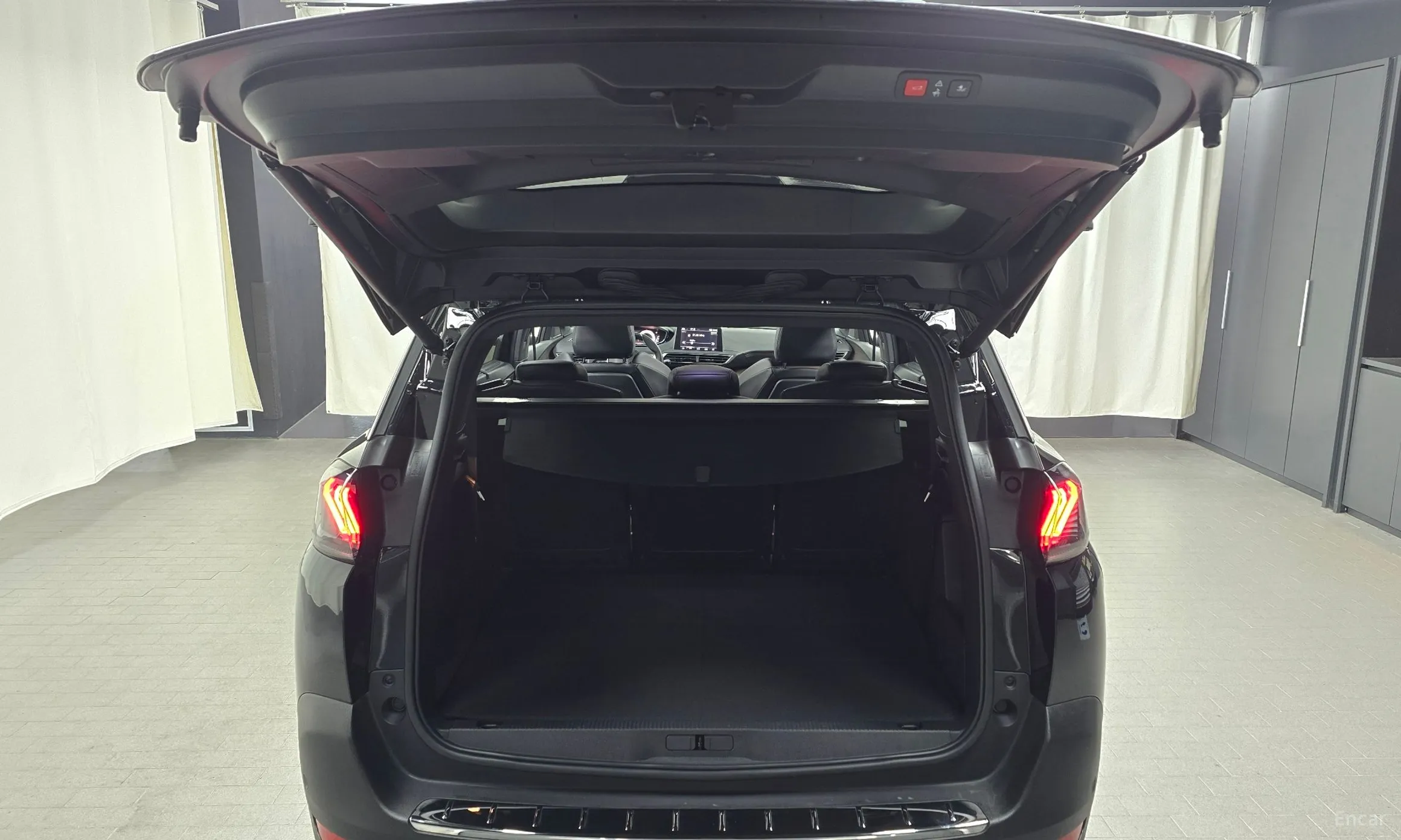 Peugeot 5008 2nd generation превью 20