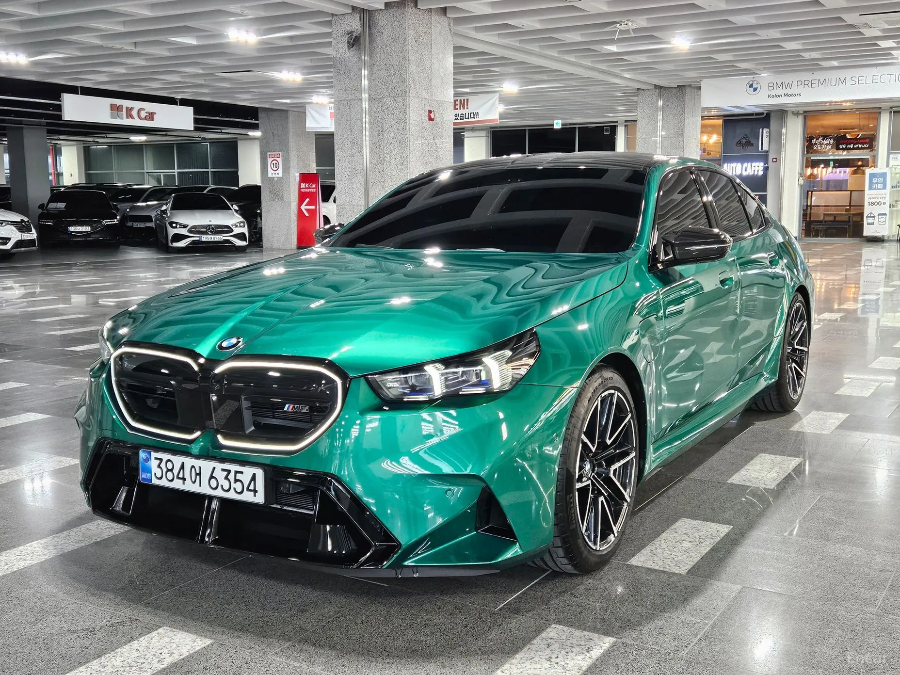 BMW M5 (G90)