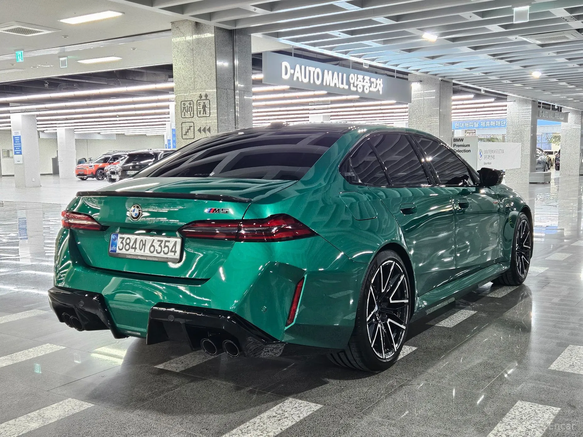 BMW M5 (G90)