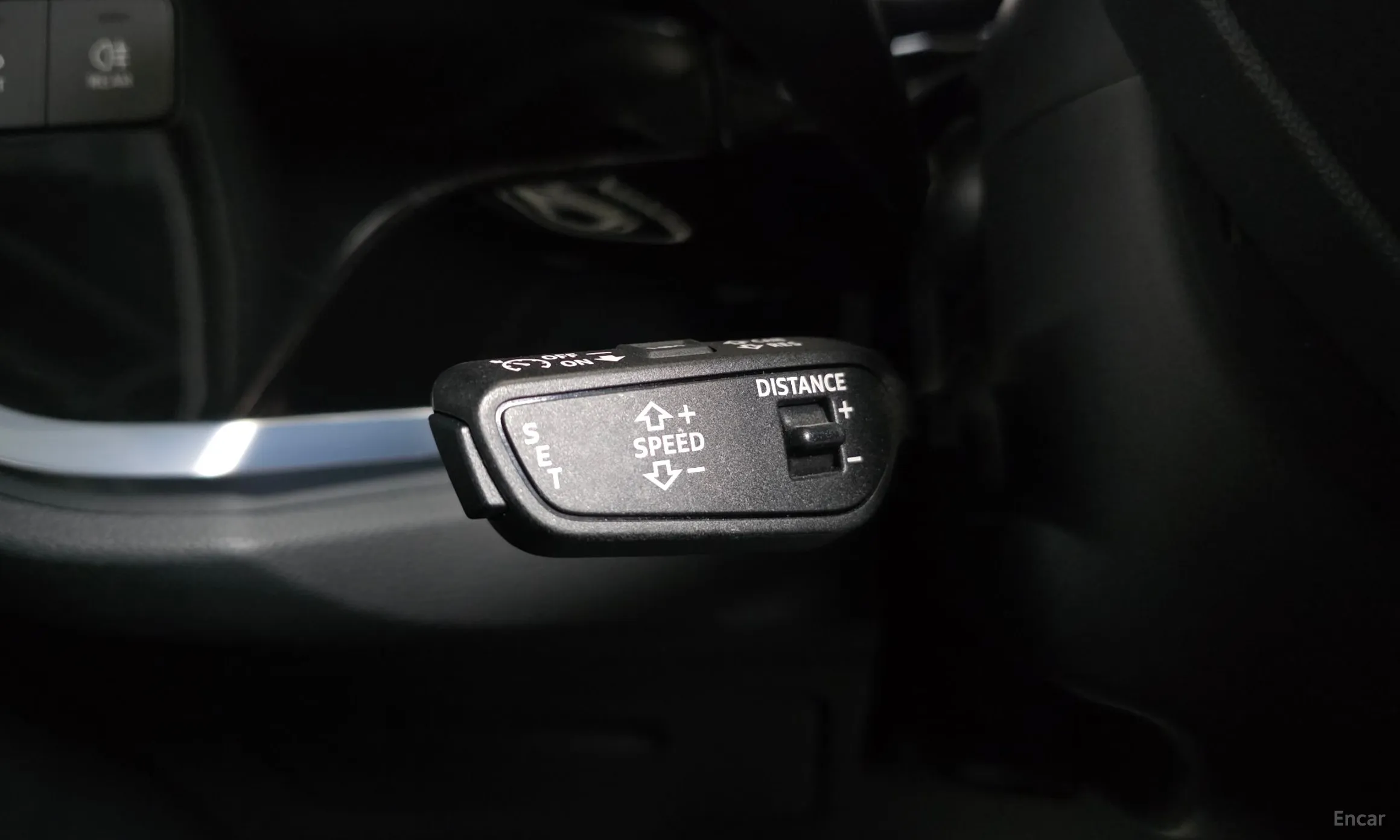 Audi Q3 (F3) превью 14