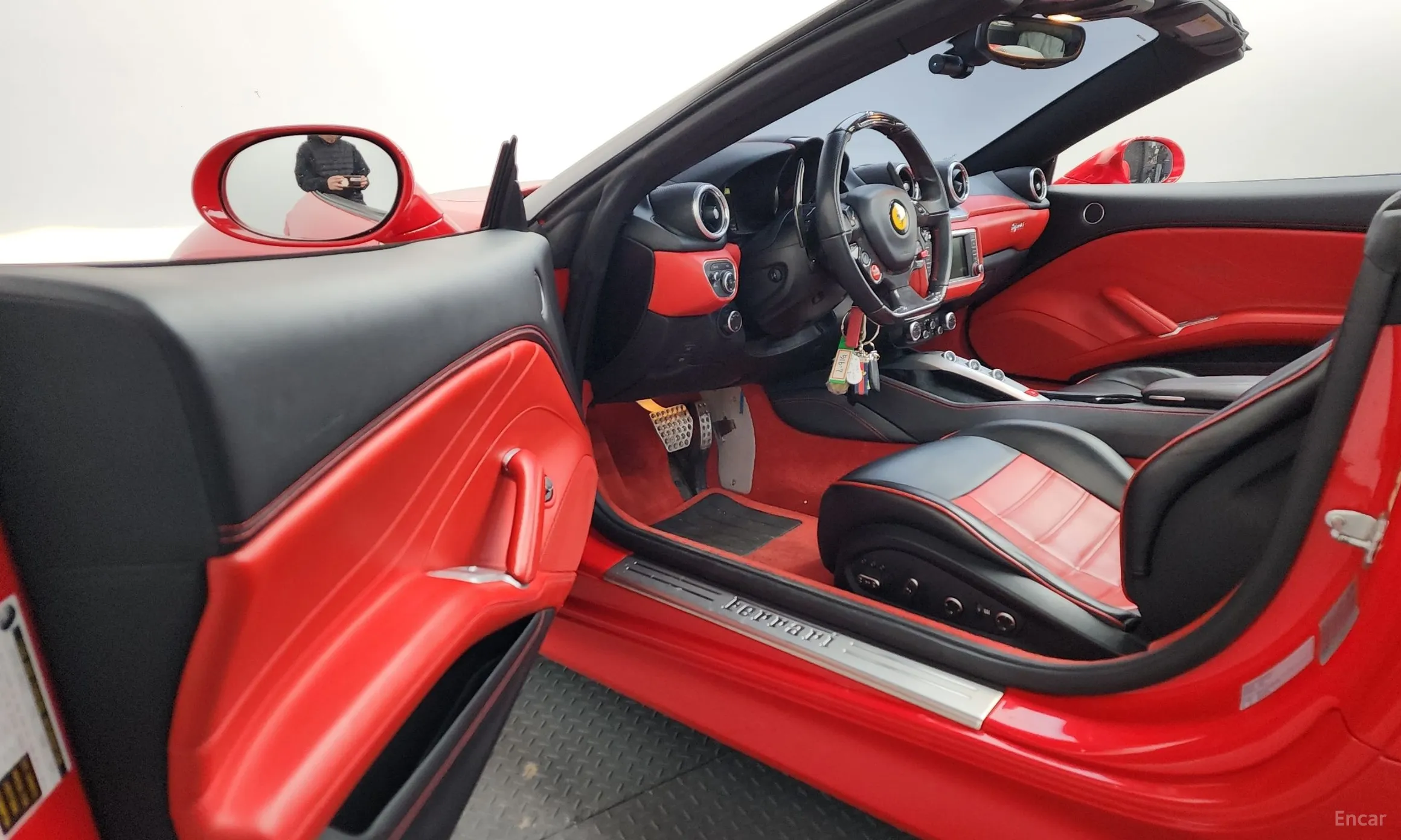 Ferrari California превью 10