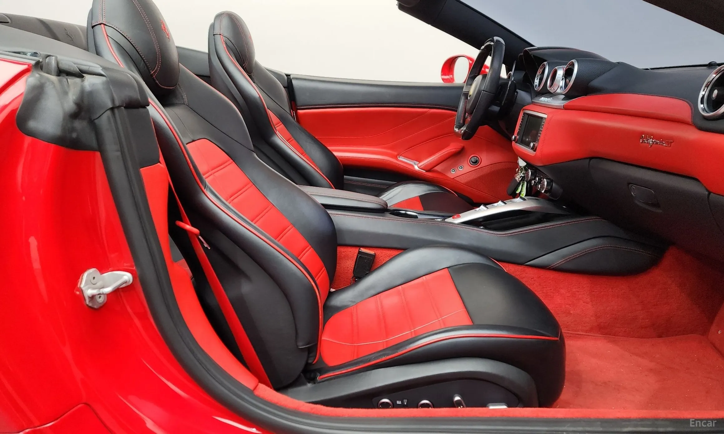 Ferrari California превью 11
