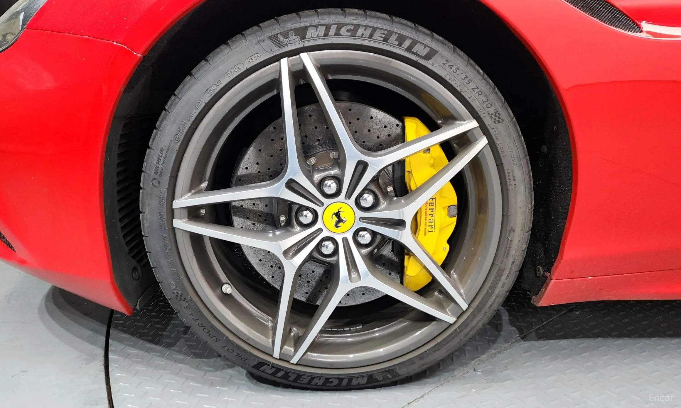 Ferrari California превью 5