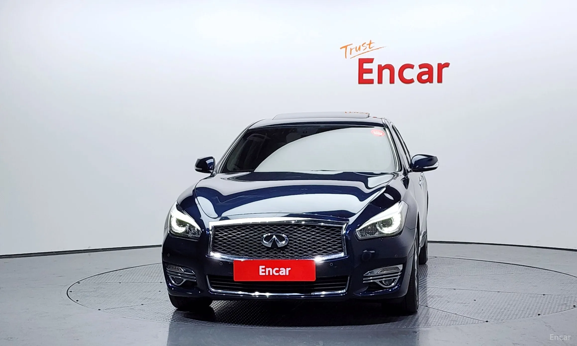 Infiniti Q70 превью 3