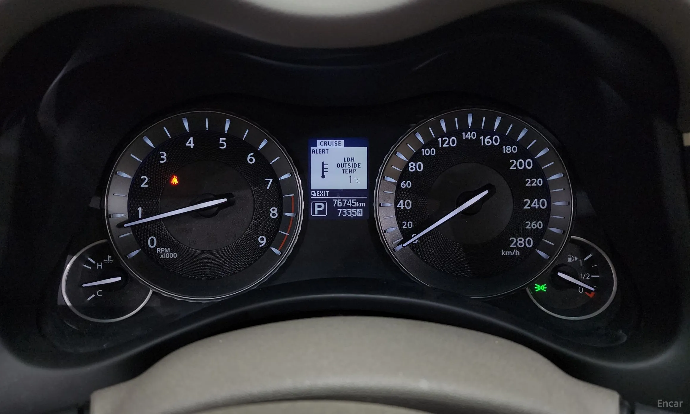 Infiniti Q70 превью 8