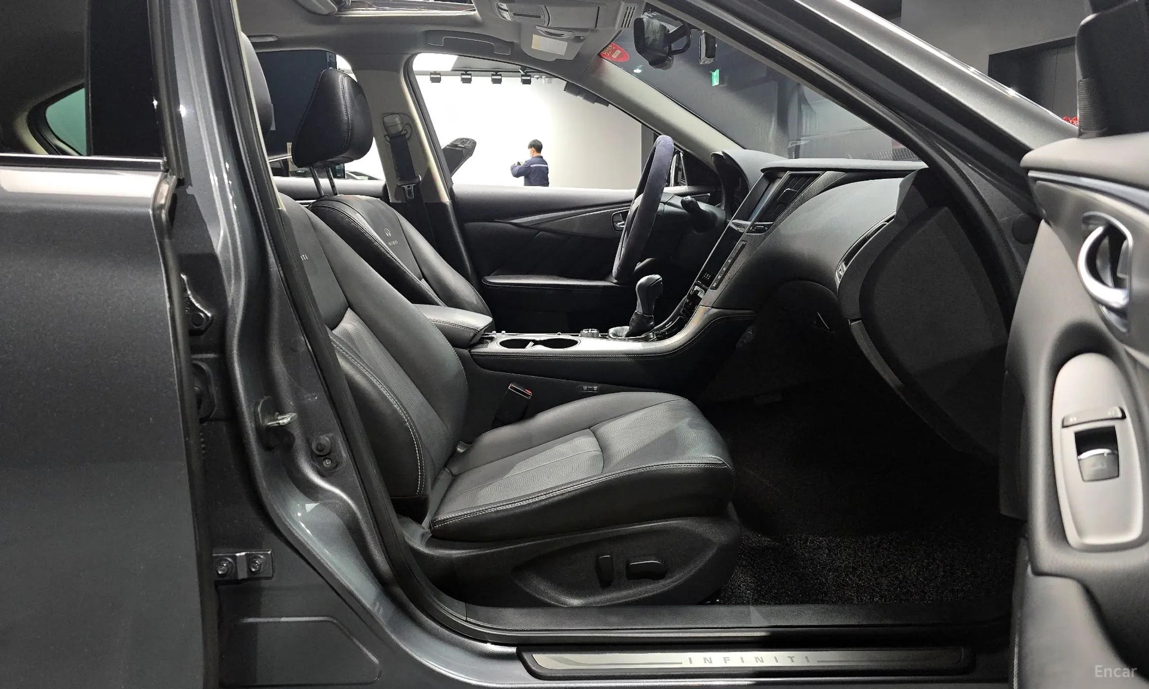 Infiniti Q50 превью 11