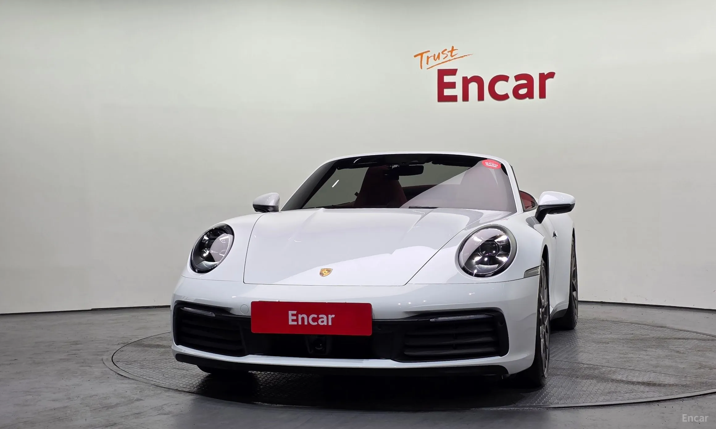Porsche 911 (992) превью 3