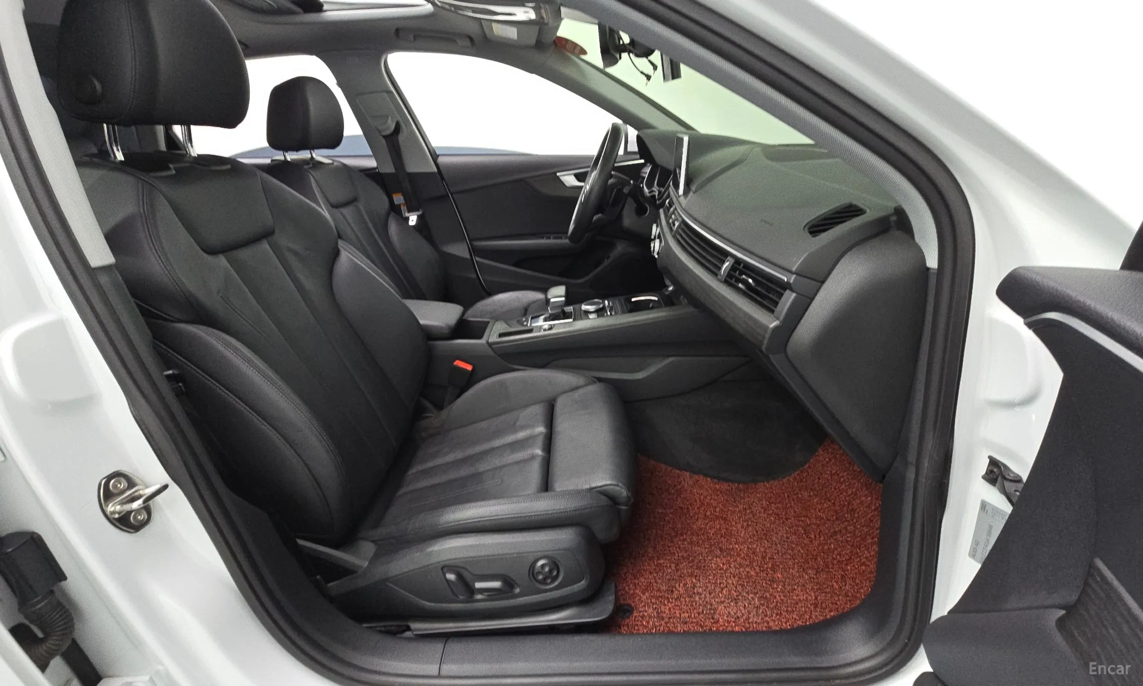 Audi A4 (B9) превью 11