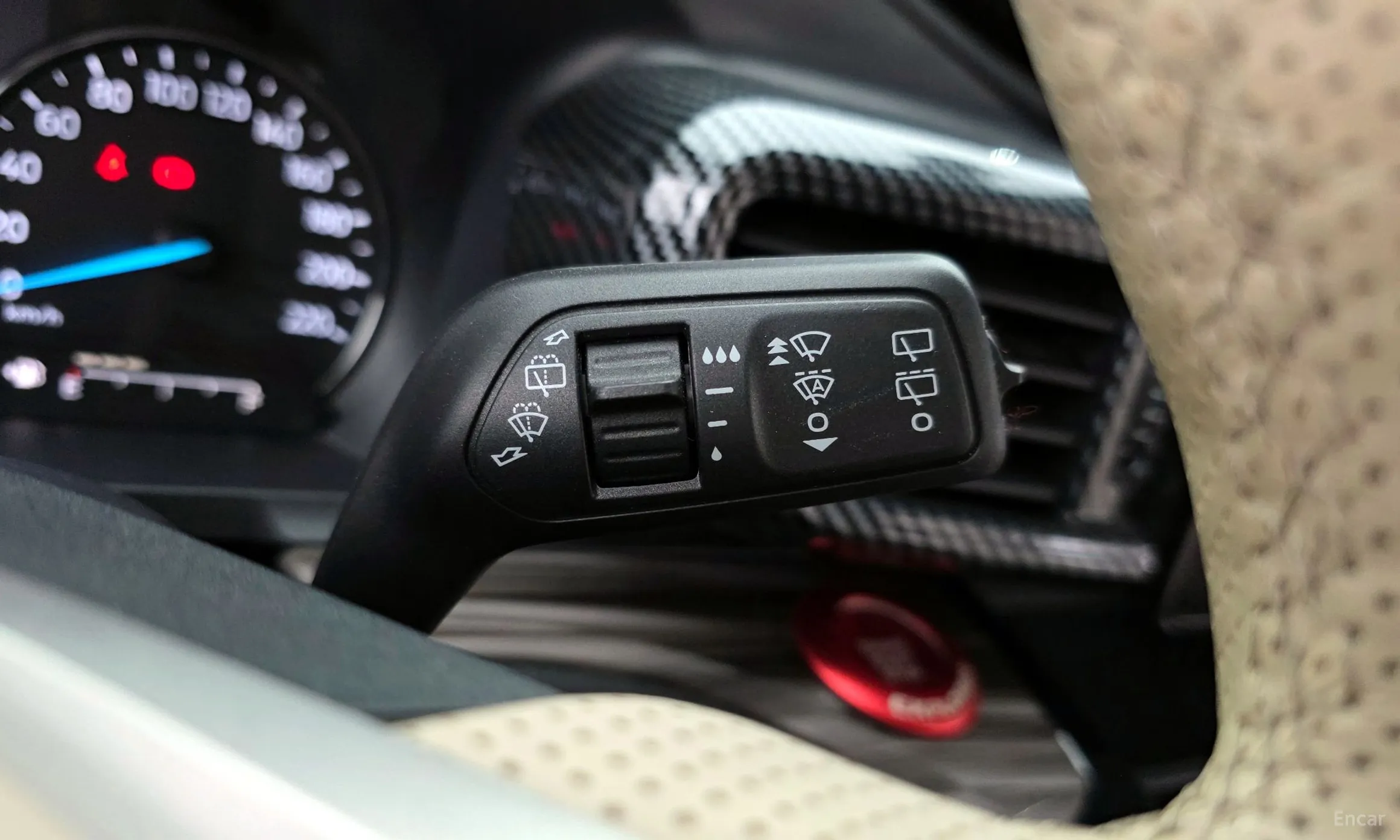 Ford Explorer 6th Generation превью 18