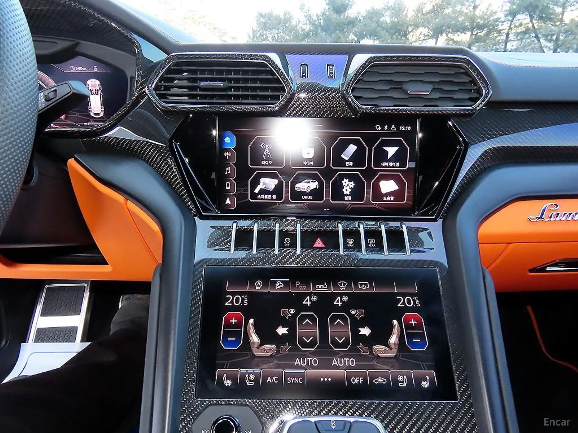 Lamborghini Urus превью 13