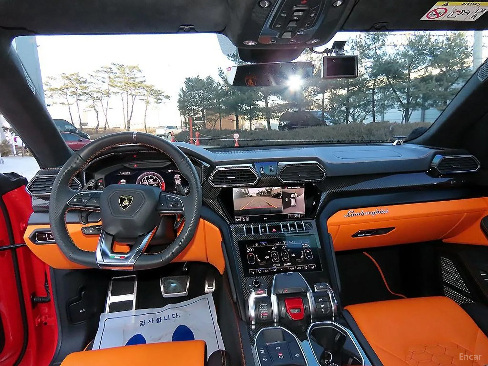 Lamborghini Urus превью 7