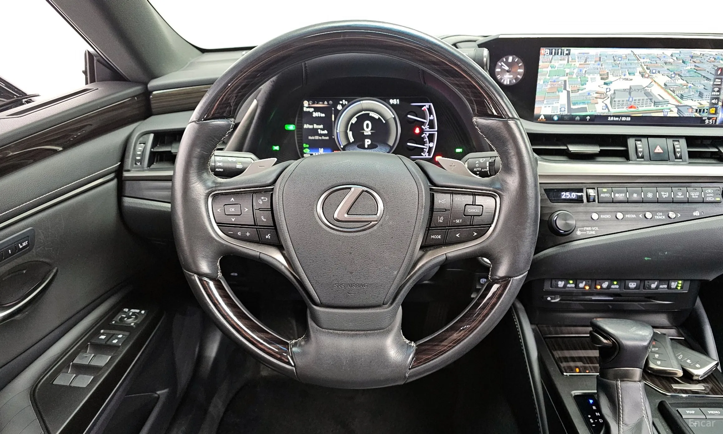 Lexus ES300h 7th Generation превью 13
