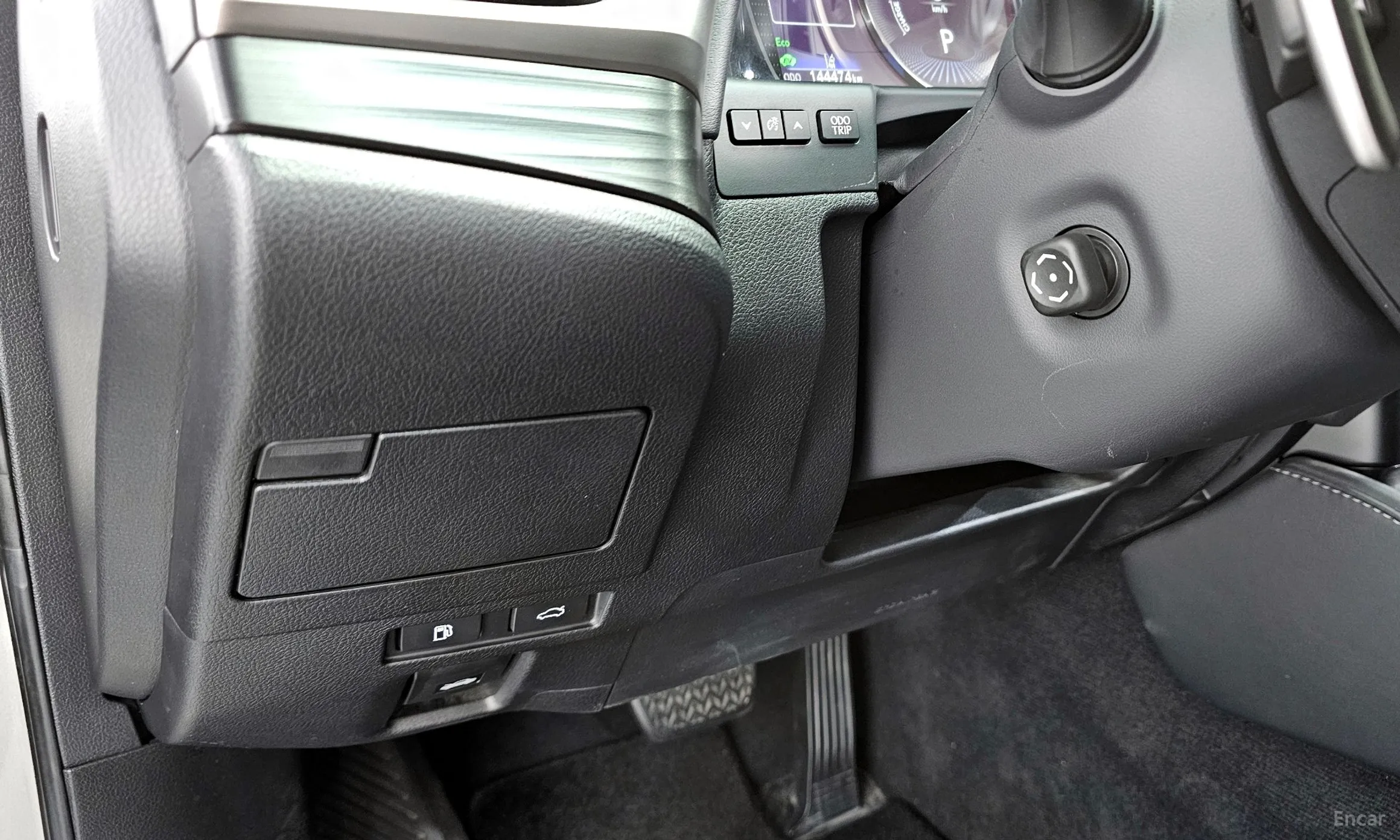 Lexus ES300h 7th Generation превью 14