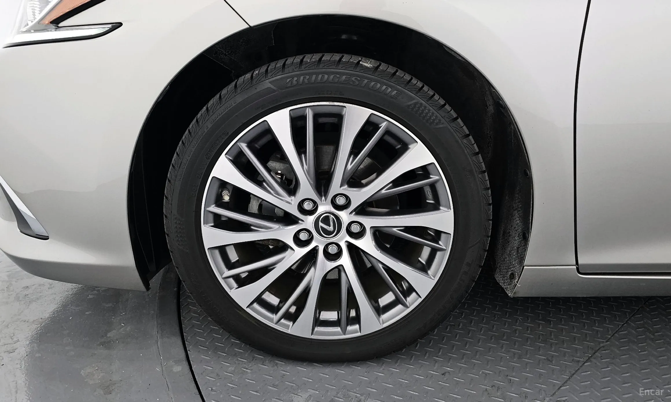 Lexus ES300h 7th Generation превью 5
