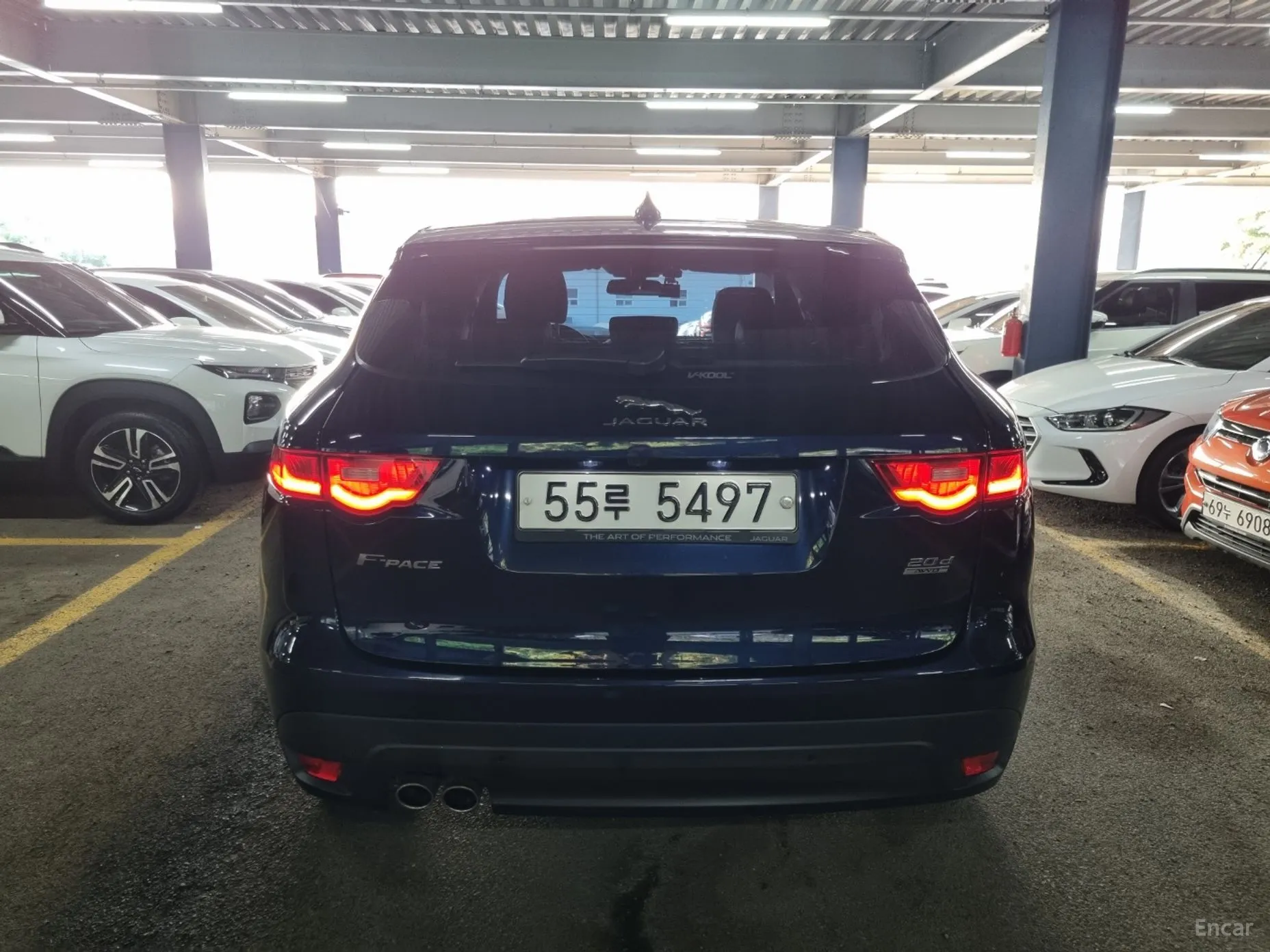 Jaguar F-PACE превью 4