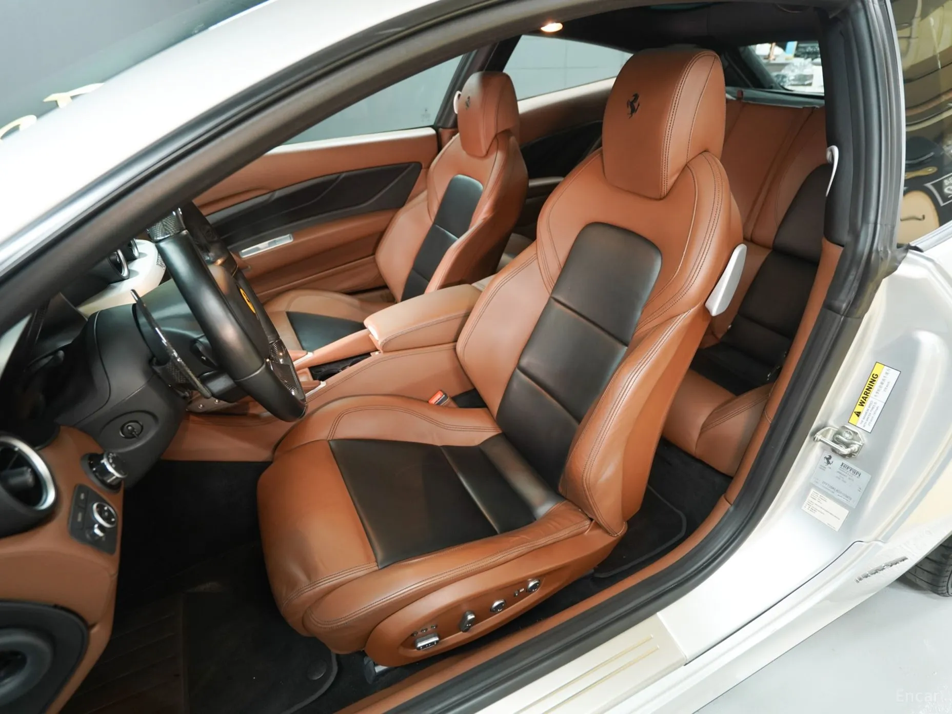 Ferrari FF превью 10