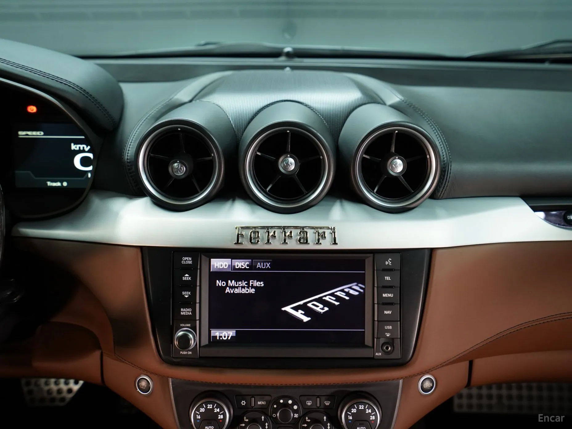 Ferrari FF превью 19