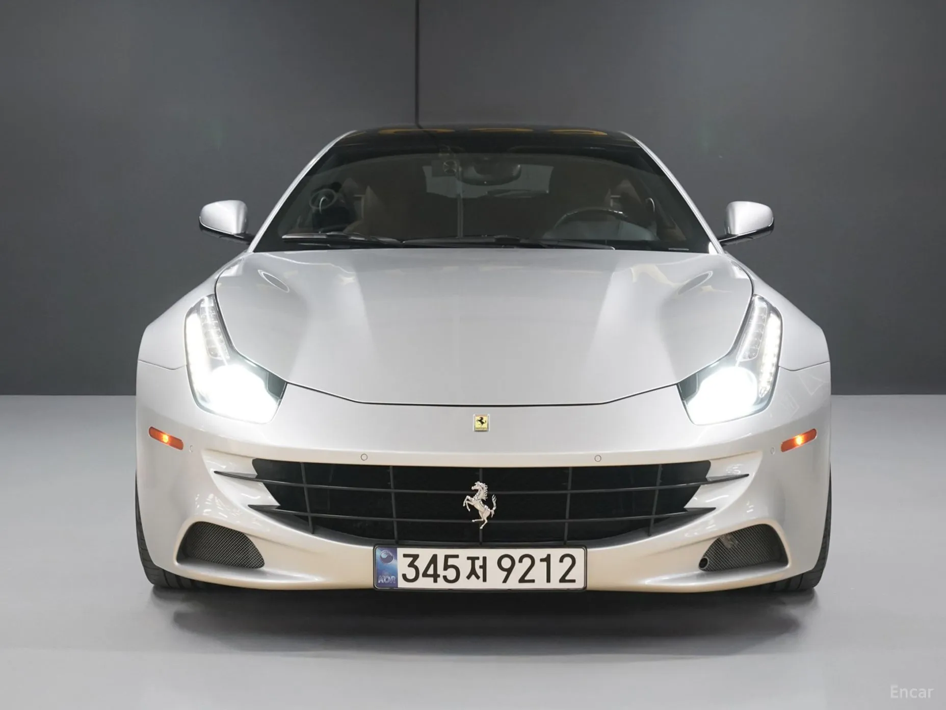 Ferrari FF превью 3