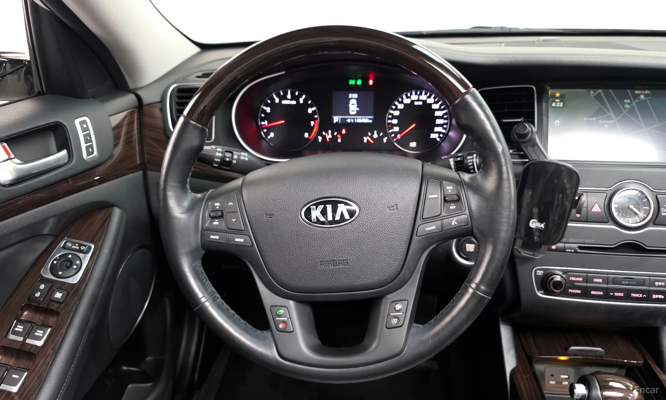 Kia K7 превью 15