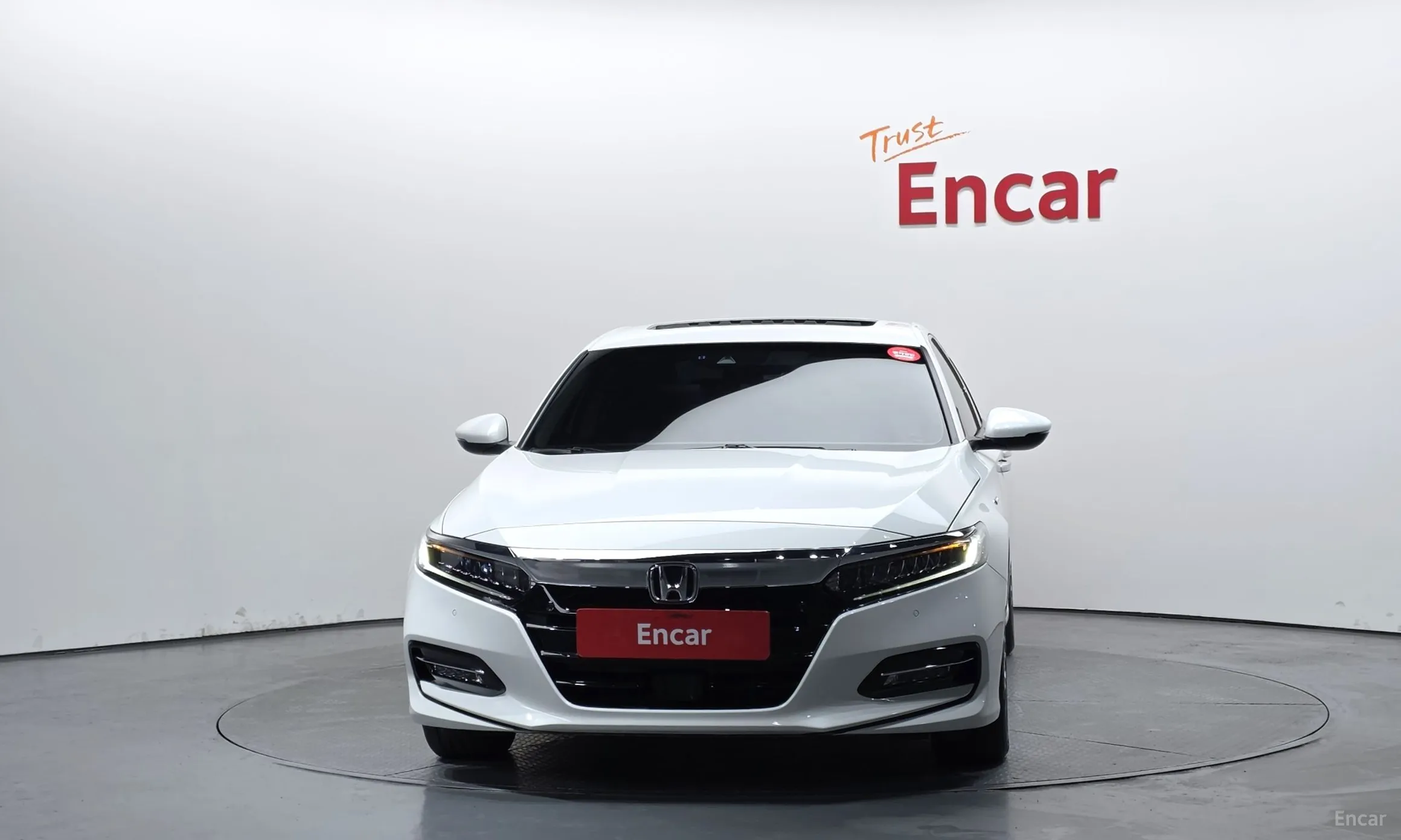 Honda Accord 10th Generation превью 3