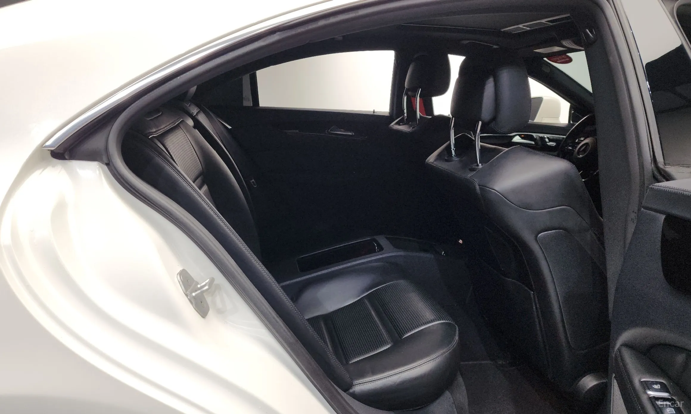 Mercedes Benz CLS-Class W218 превью 12