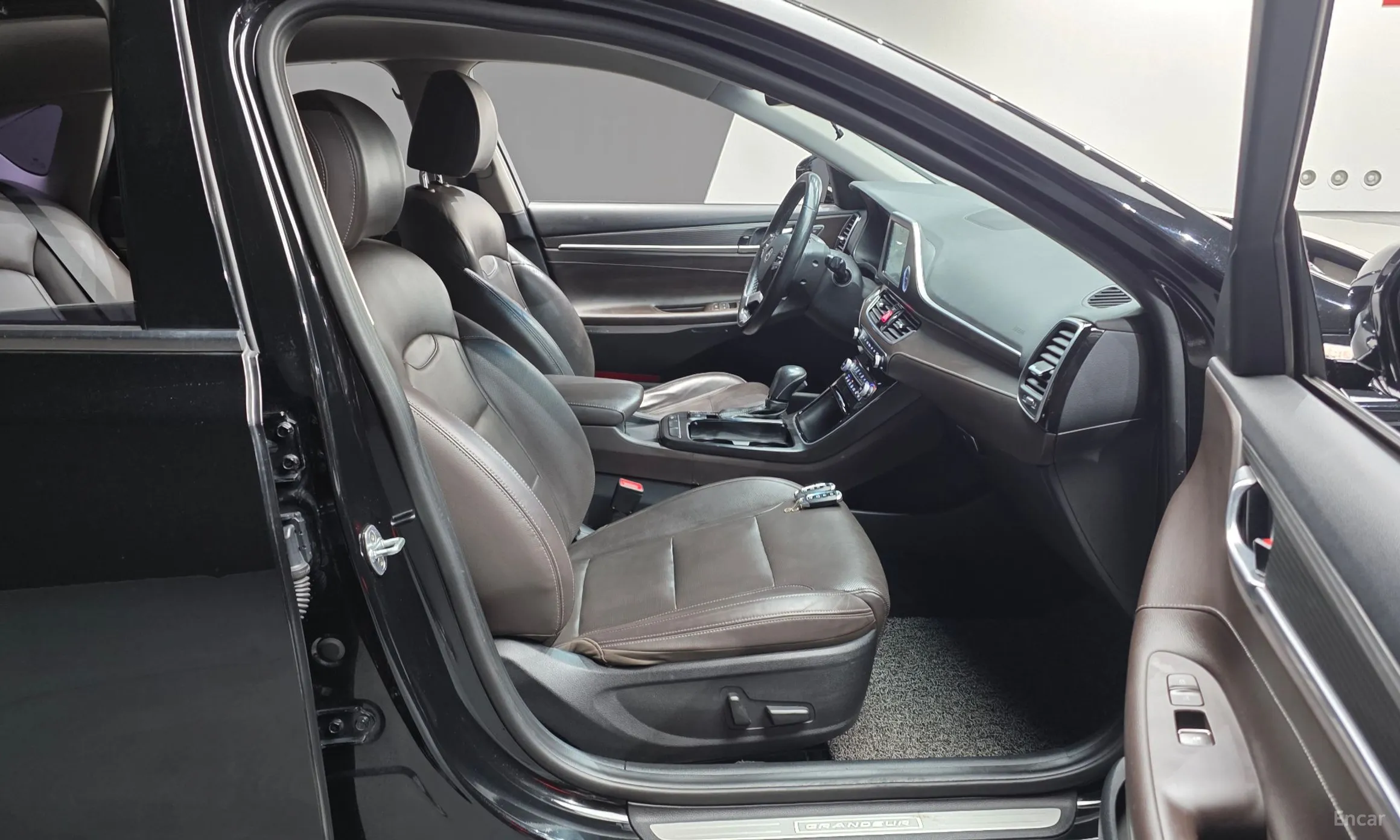 Hyundai Grandeur IG превью 10