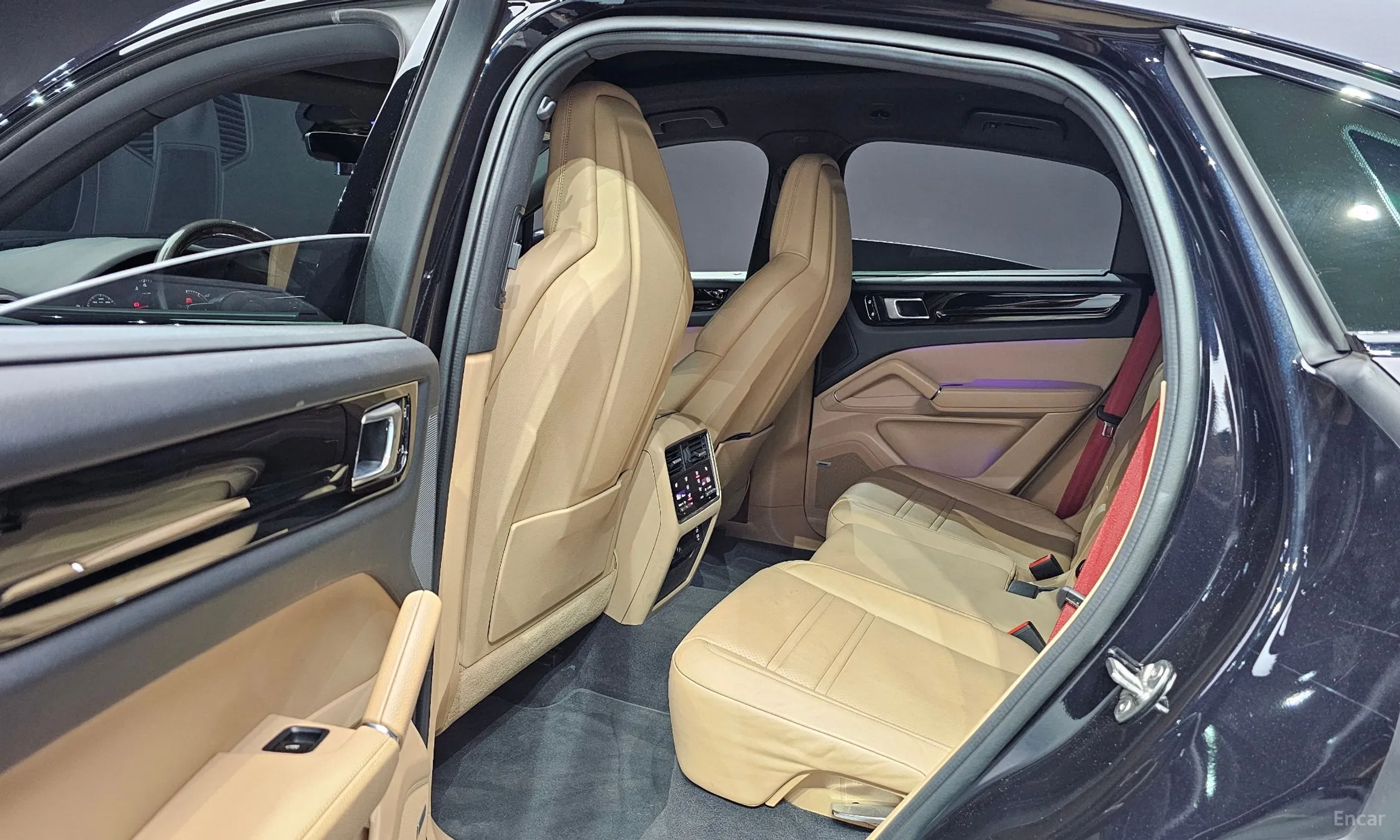 Porsche Cayenne (PO536) превью 12