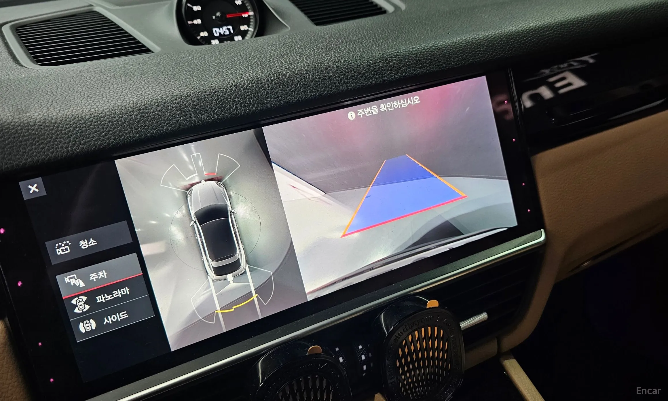 Porsche Cayenne (PO536) превью 15
