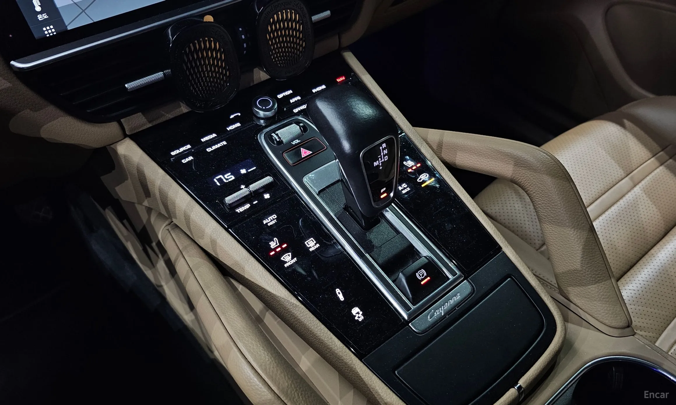 Porsche Cayenne (PO536) превью 9