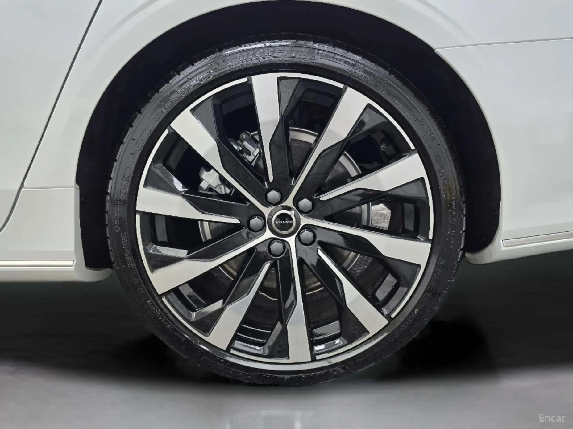 Volvo S90 превью 11