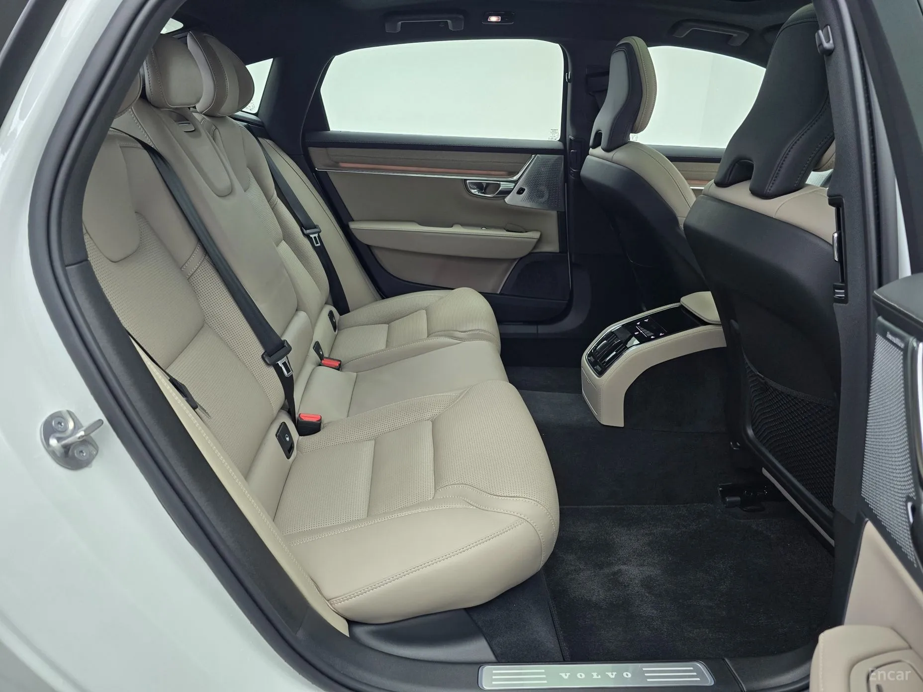 Volvo S90 превью 9