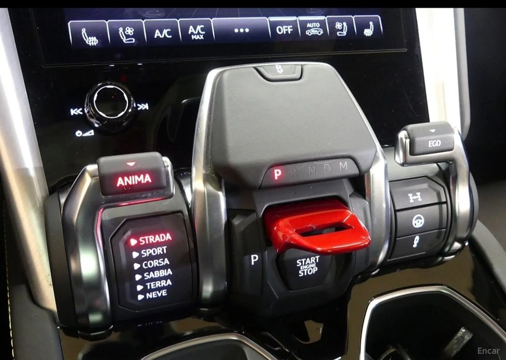 Lamborghini Urus превью 13