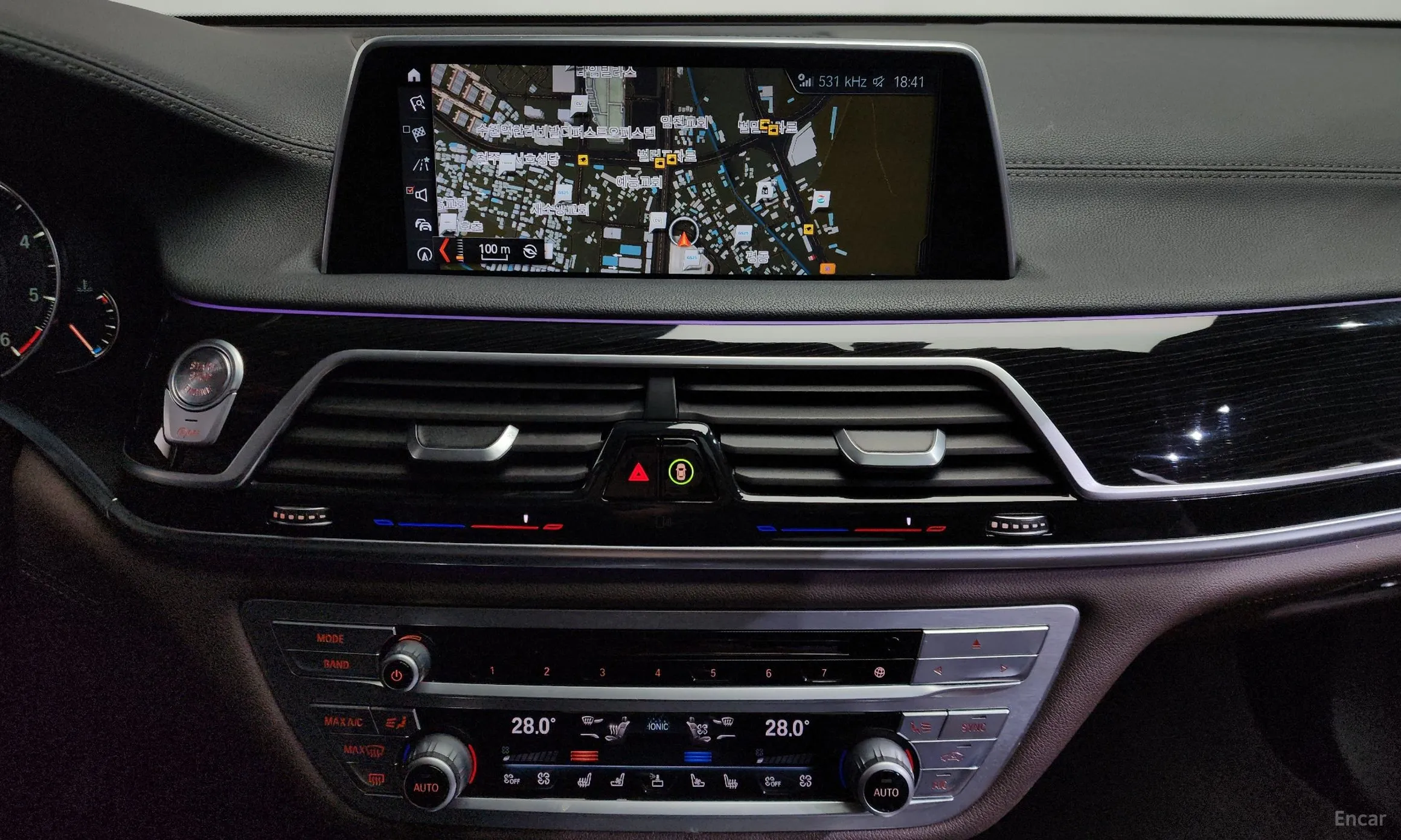 BMW 7 Series (G11) превью 14