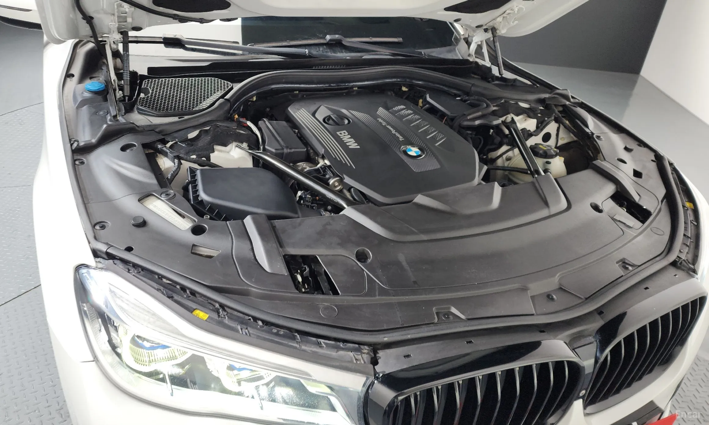 BMW 7 Series (G11) превью 6
