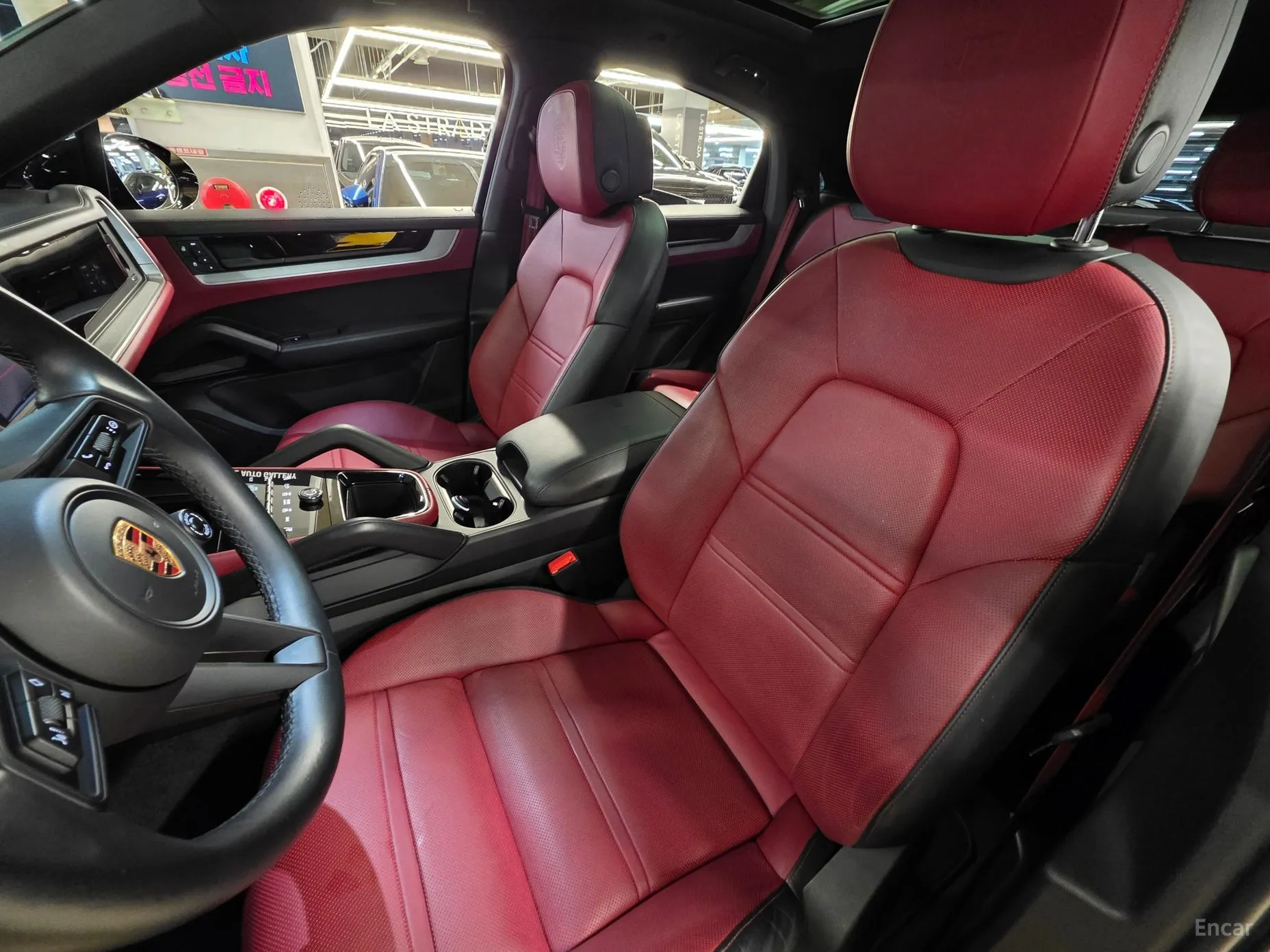 Porsche Cayenne (PO536) превью 12