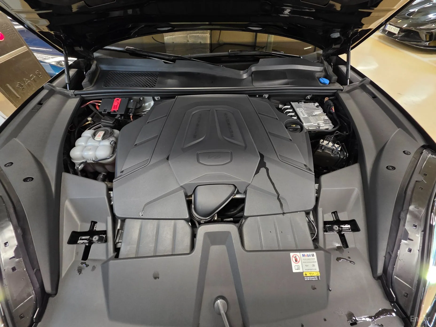 Porsche Cayenne (PO536) превью 18