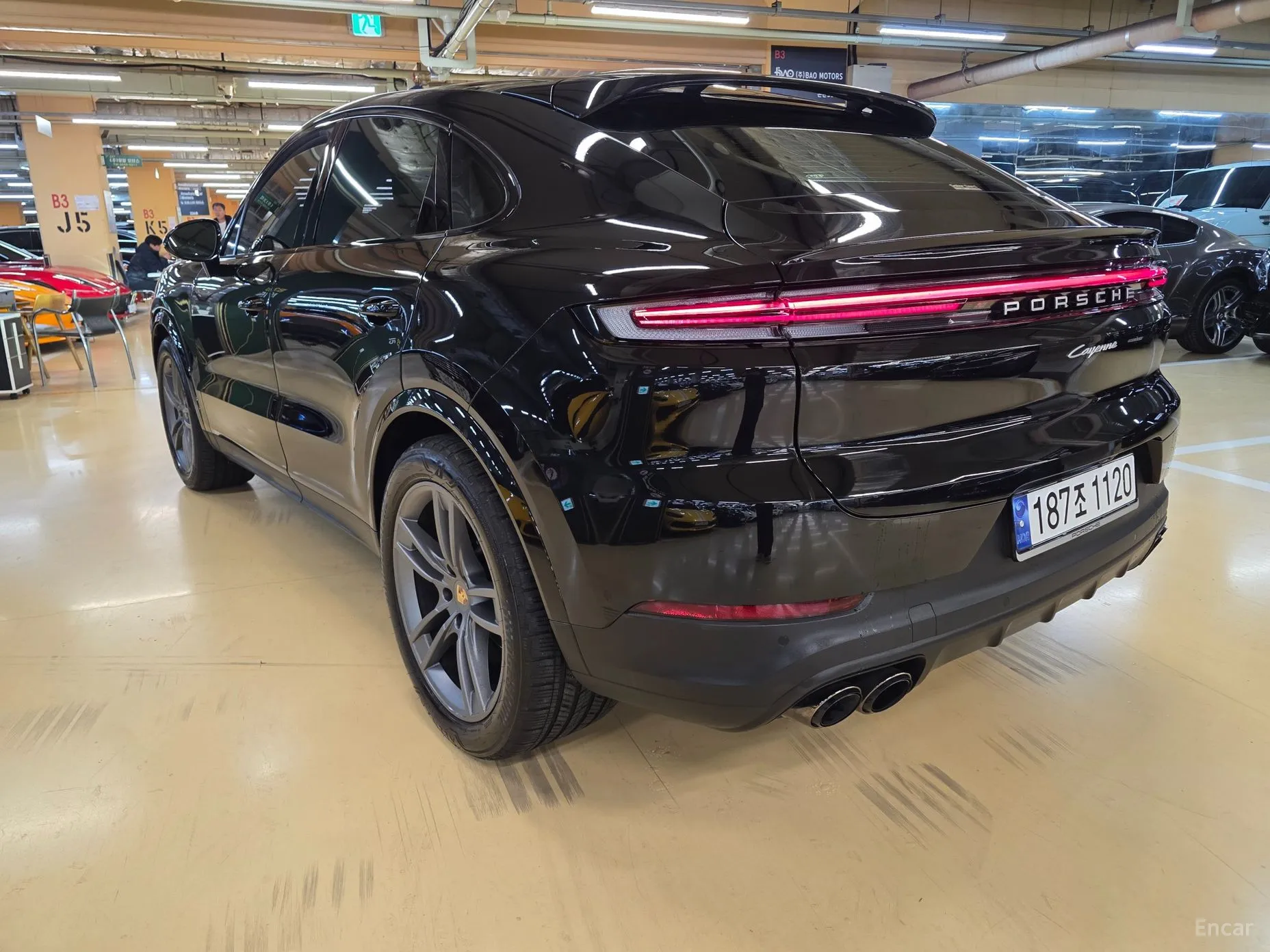 Porsche Cayenne (PO536) превью 3