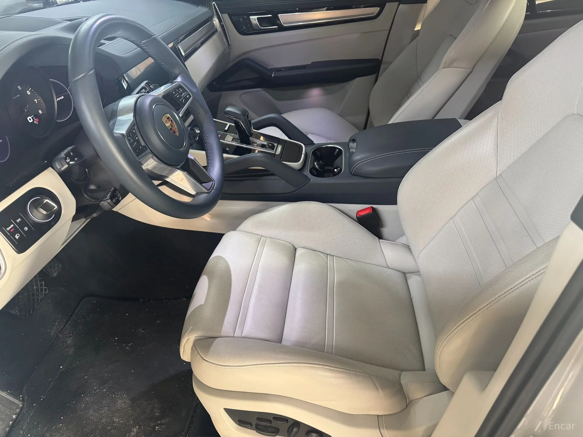Porsche Cayenne (PO536) превью 14