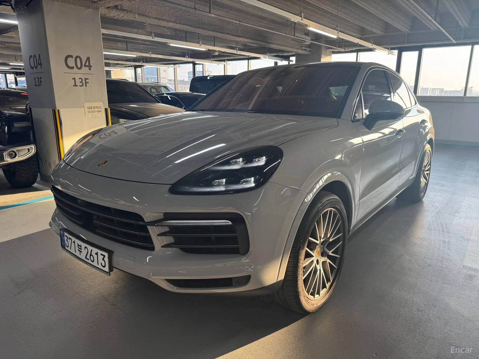 Porsche Cayenne (PO536) превью 3