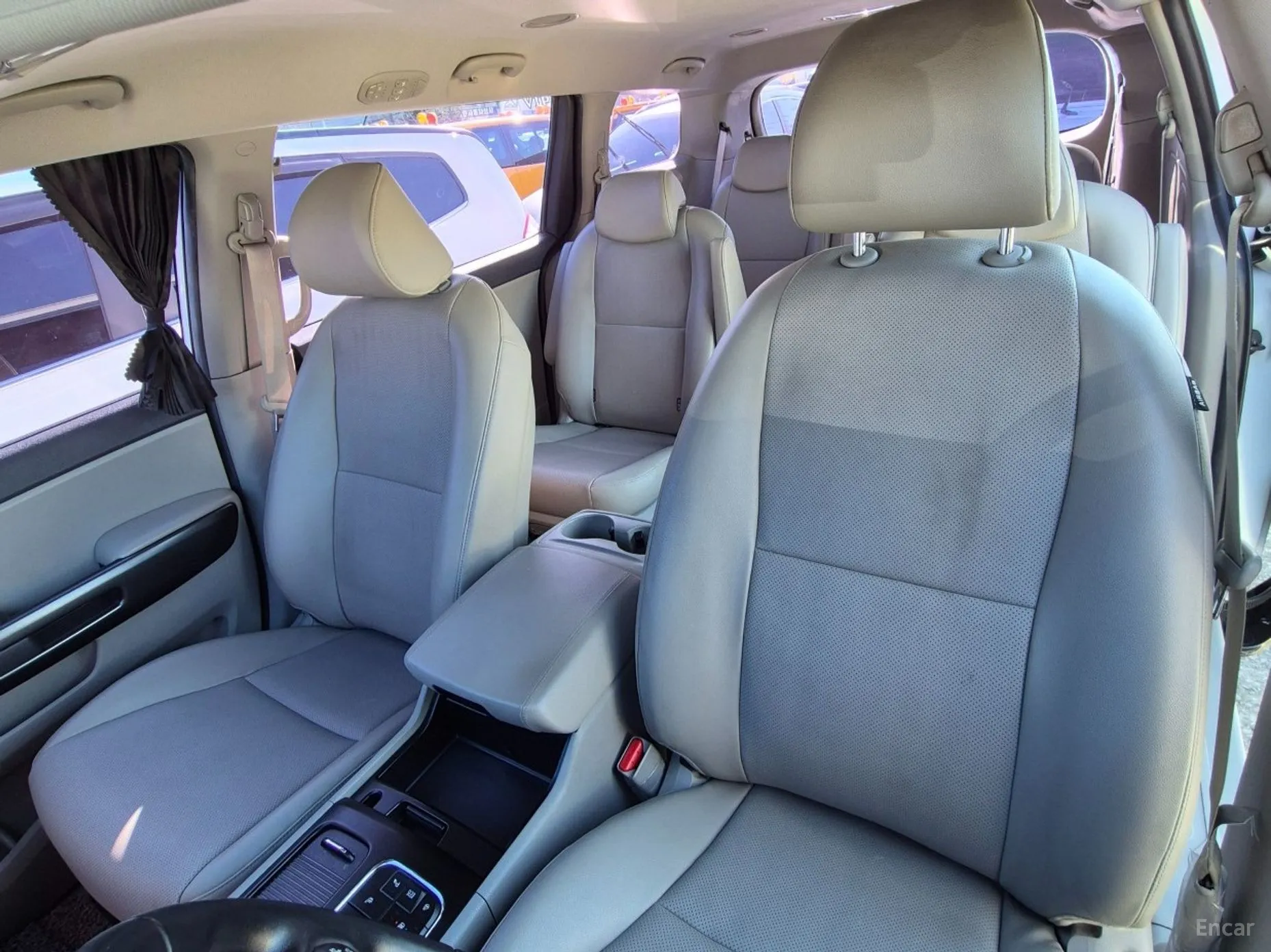 Kia Carnival превью 7