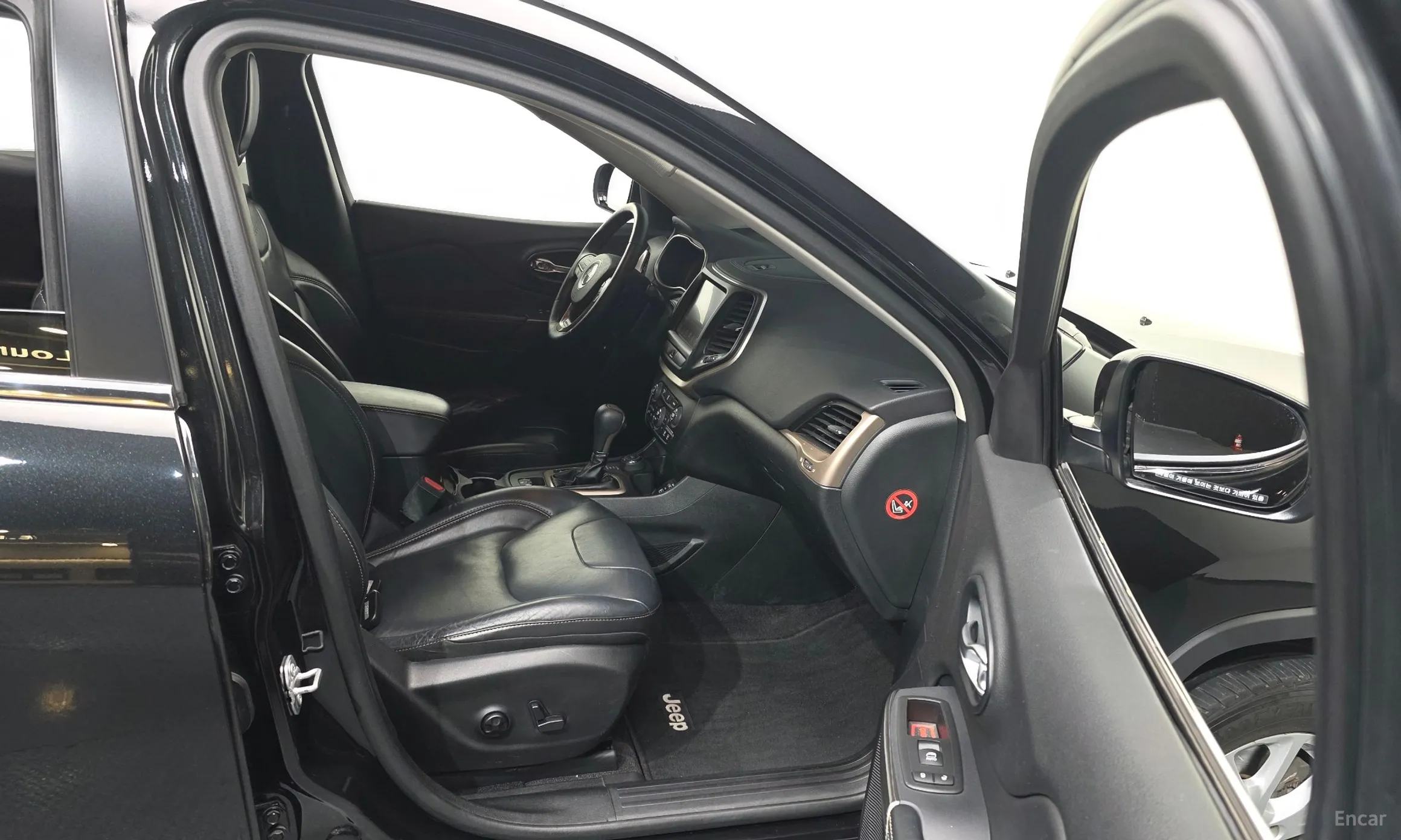 Jeep Cherokee (KL) превью 11