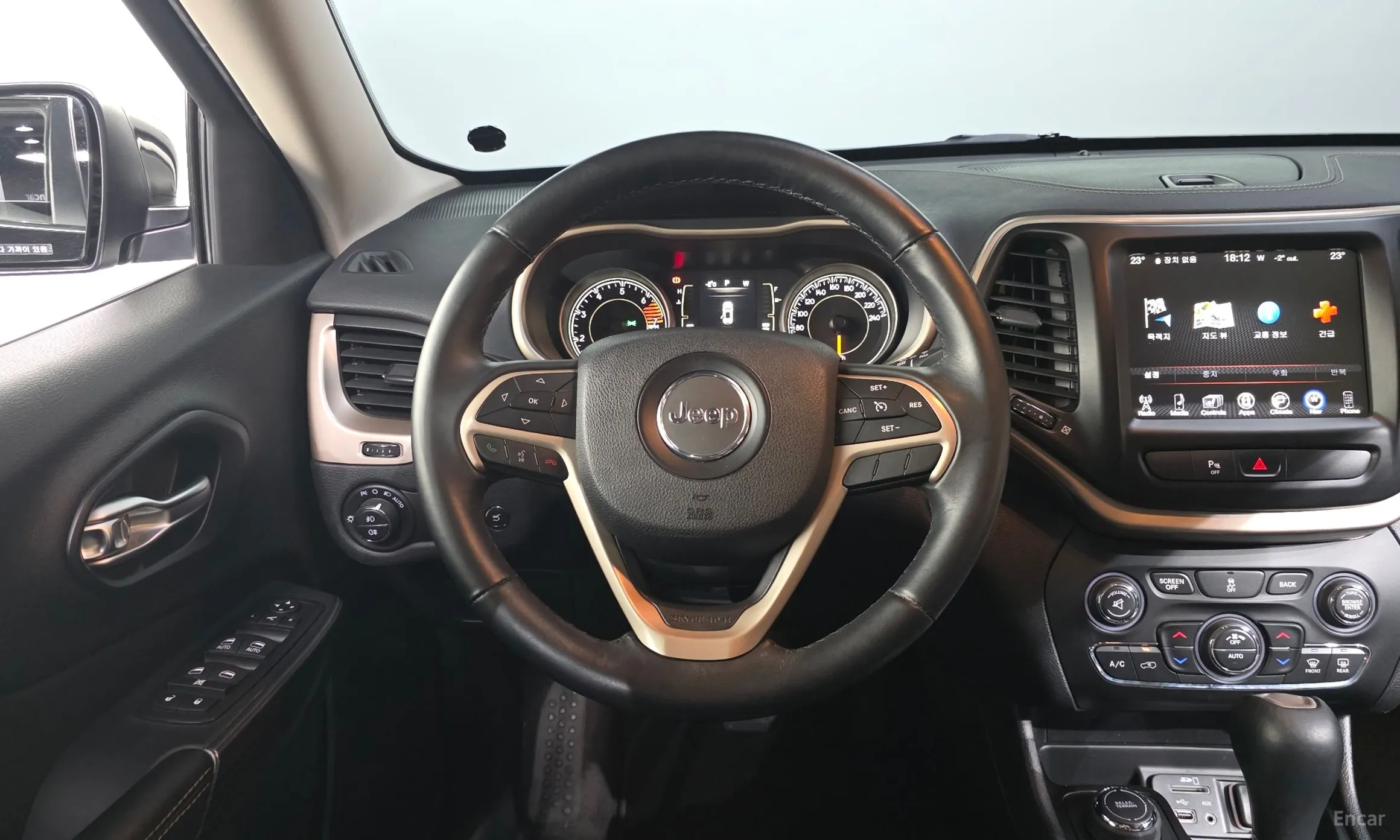 Jeep Cherokee (KL) превью 13