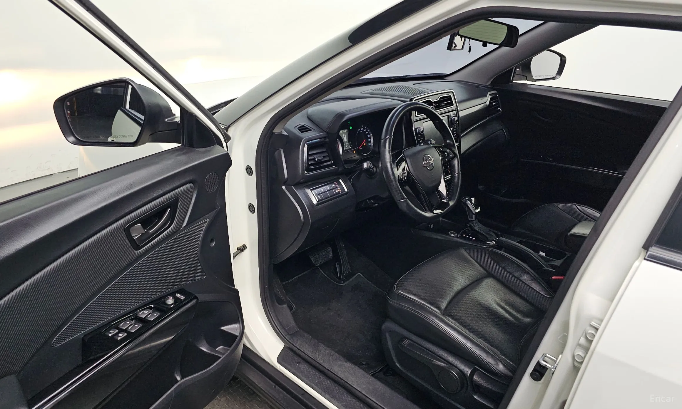 KG Mobility (SsangYong) Berry New Tivoli превью 10