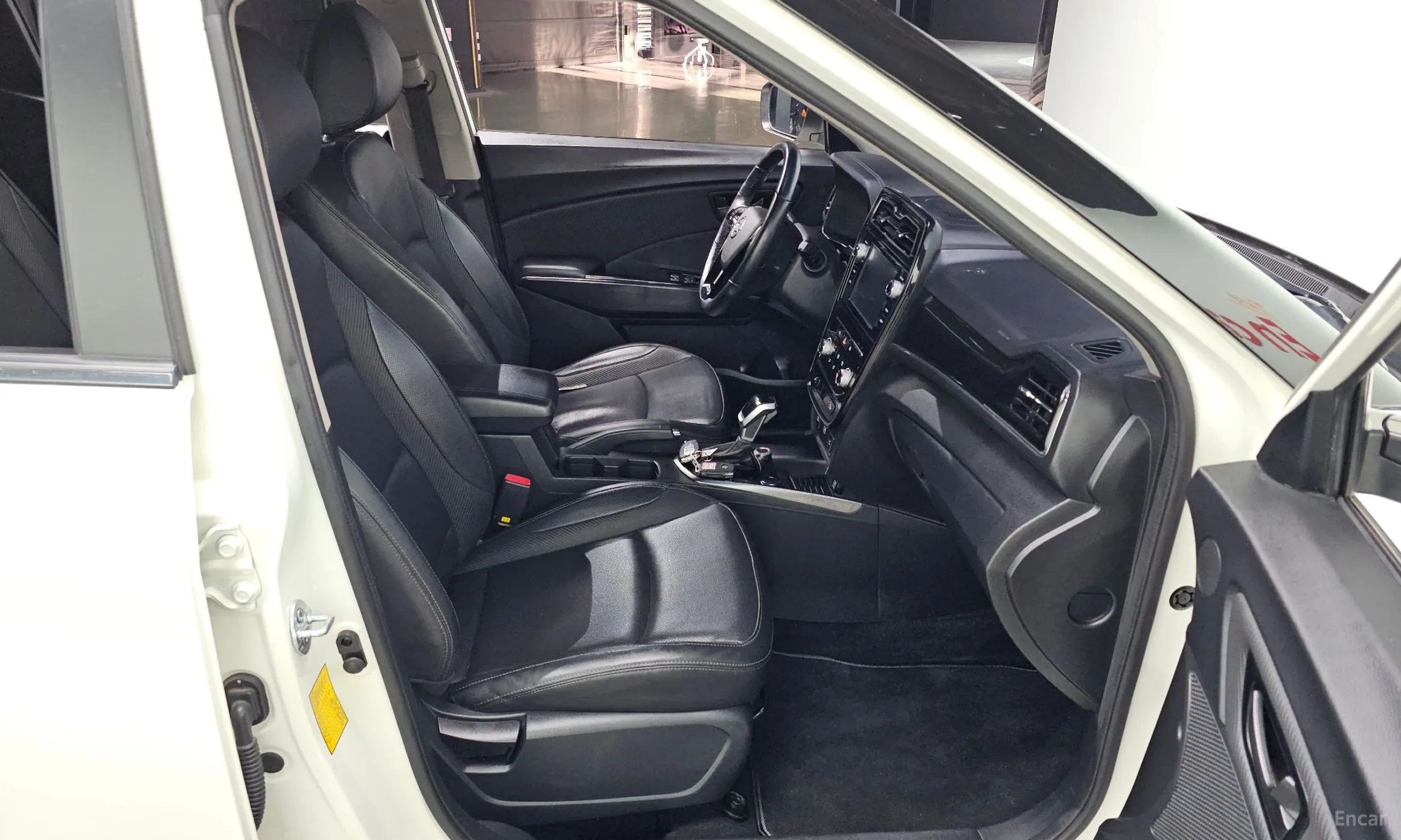 KG Mobility (SsangYong) Berry New Tivoli превью 12