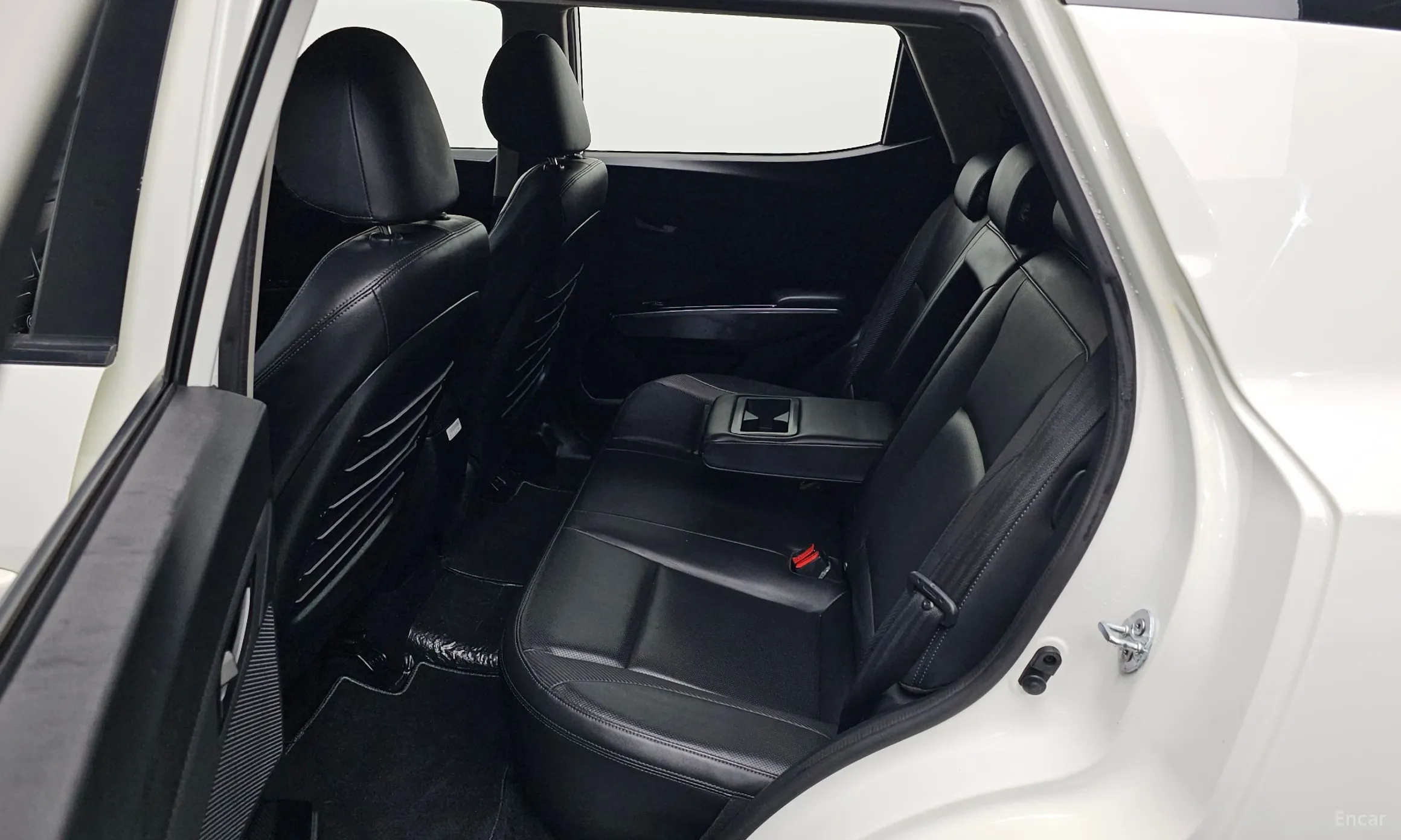KG Mobility (SsangYong) Berry New Tivoli превью 13