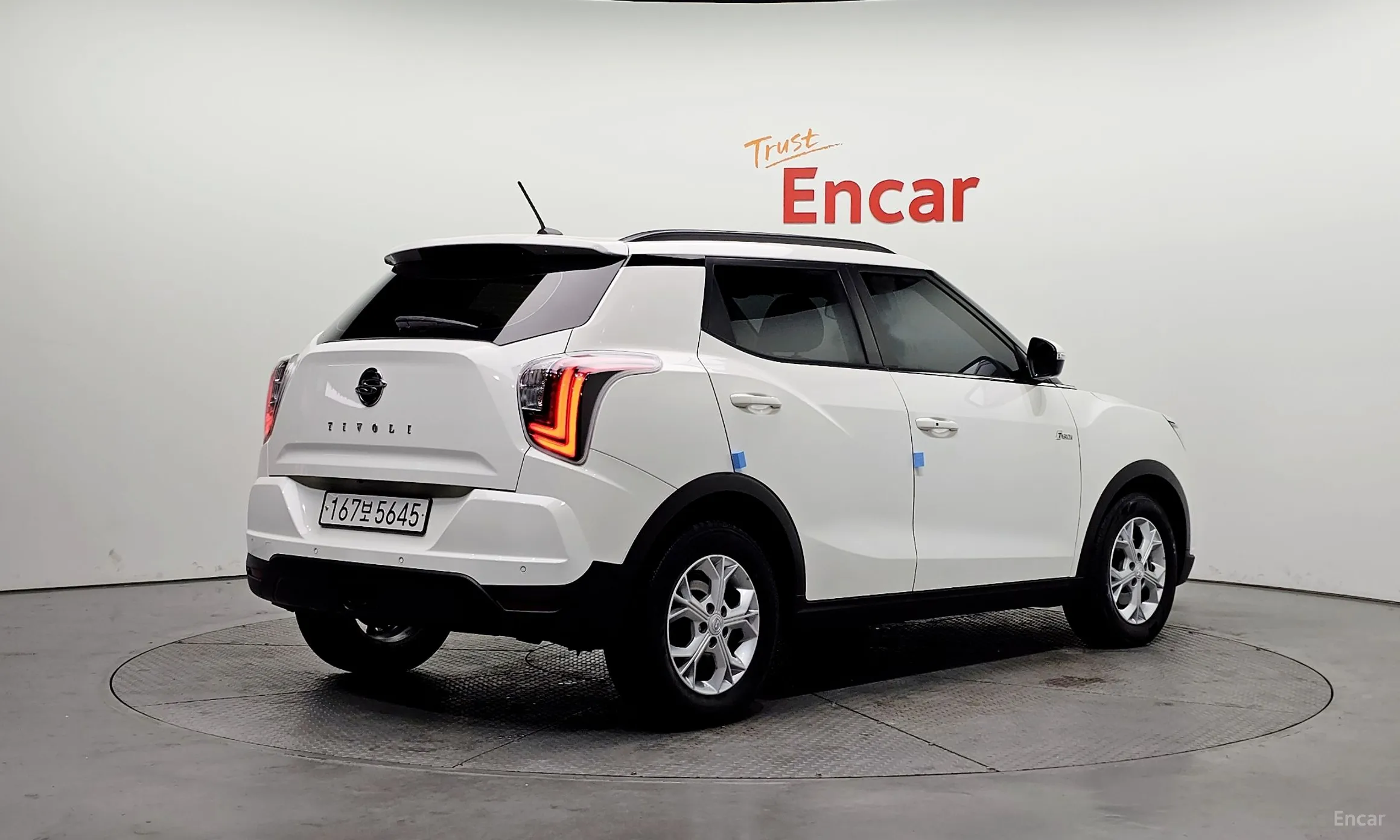 KG Mobility (SsangYong) Berry New Tivoli превью 2