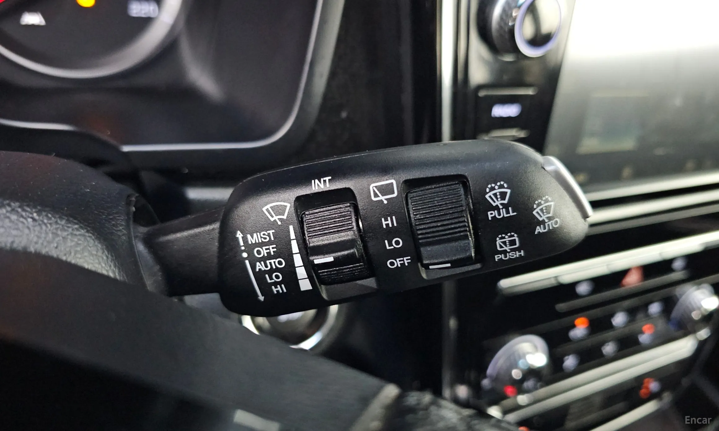 KG Mobility (SsangYong) Berry New Tivoli превью 19