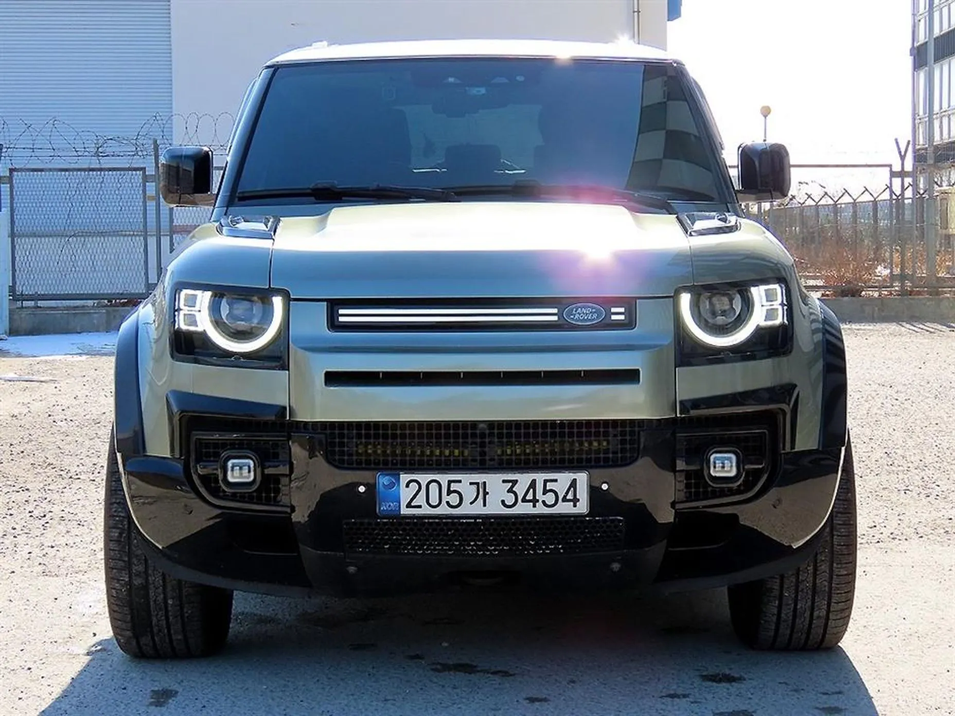 Land Rover Defender (L663)