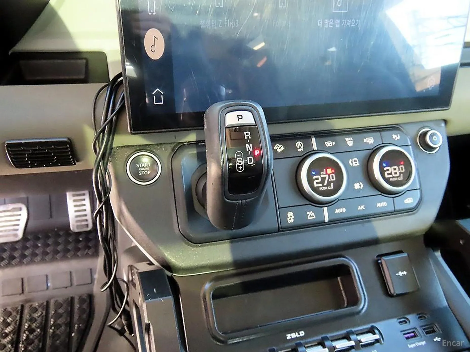 Land Rover Defender (L663) превью 10